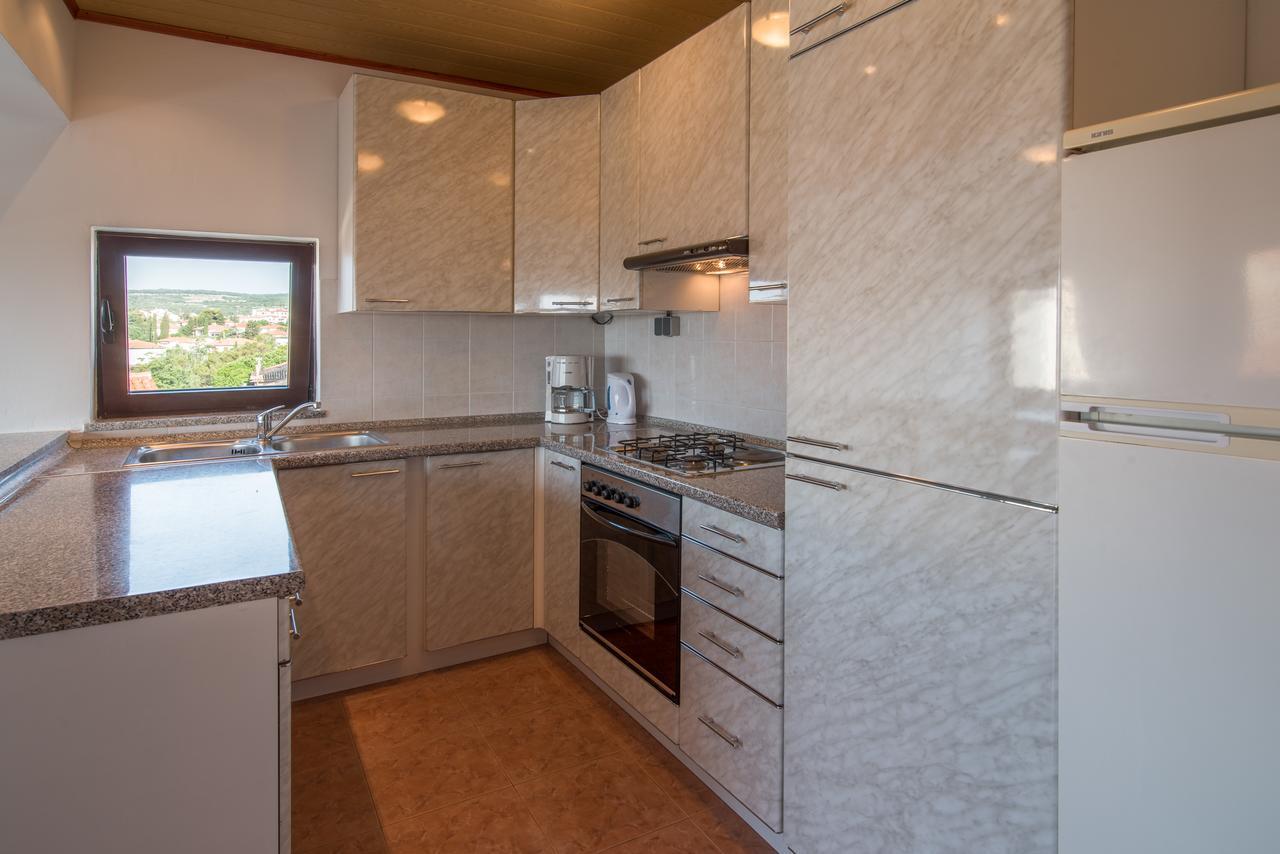 Apartment Sandra Krk Крк Екстер'єр фото