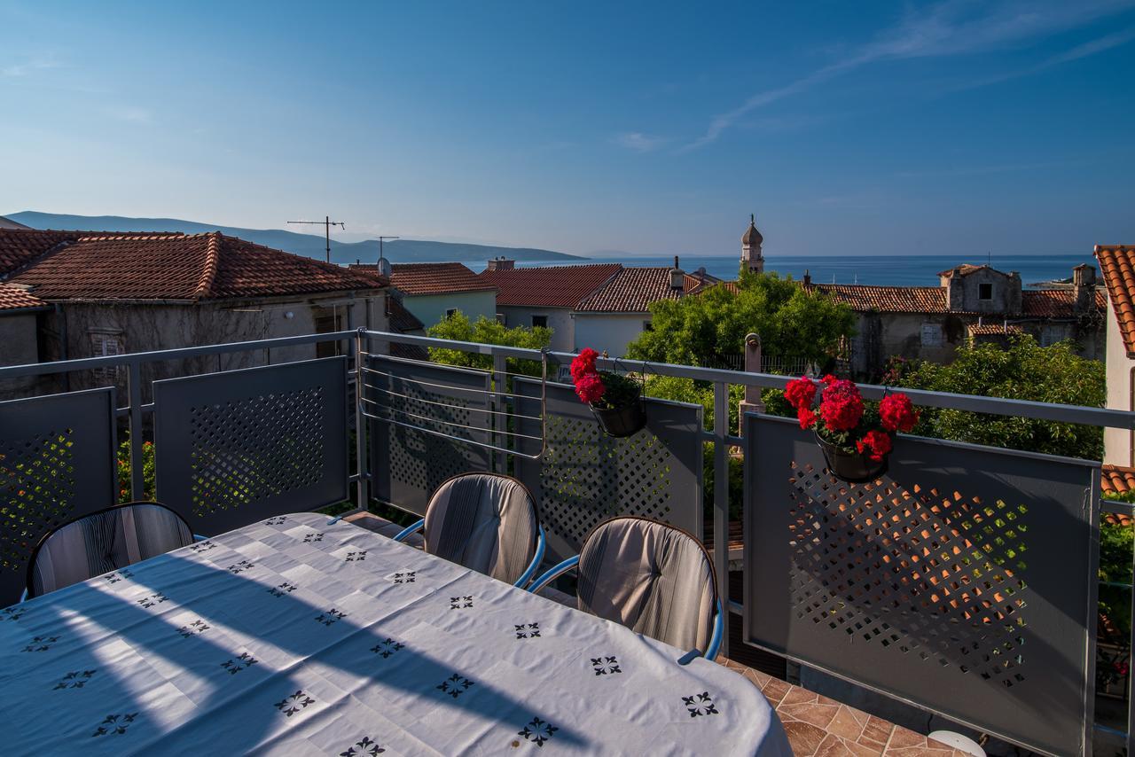 Apartment Sandra Krk Крк Екстер'єр фото